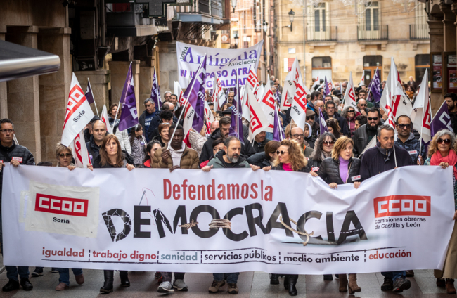 Manifestación de los sindicatos por la democracia.-G. MONTESEGURO