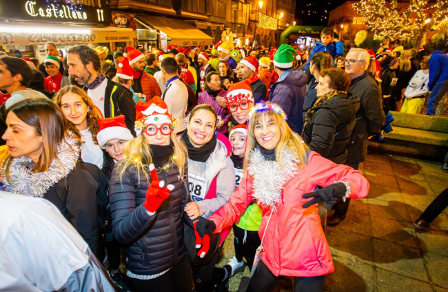Participantes en la Carrera de Navidad de Soria. MARIO TEJEDOR (17)
