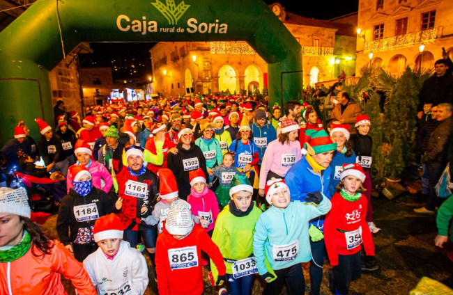 Participantes en la Carrera de Navidad de Soria. MARIO TEJEDOR (24)