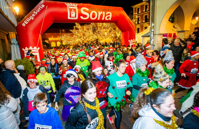 Participantes en la Carrera de Navidad de Soria. MARIO TEJEDOR (35)