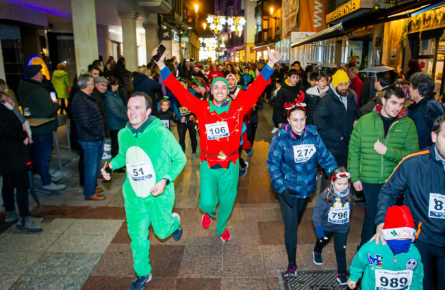 Participantes en la Carrera de Navidad de Soria. MARIO TEJEDOR (80)