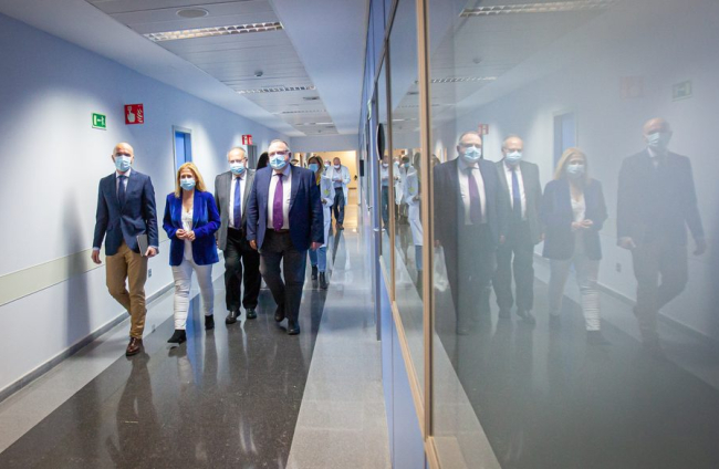 Visita del Consejero de Sanidad al Hospital Santa Bárbara. MARIO TEJEDOR (9)
