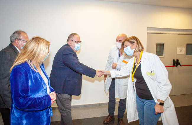 Visita del Consejero de Sanidad al Hospital Santa Bárbara. MARIO TEJEDOR (8)