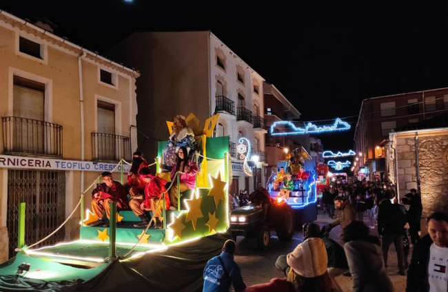 Cabalgata de Reyes Magos en San Esteban de Gormaz. ANA HERNANDO (20)
