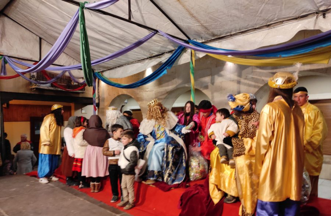 Cabalgata de Reyes Magos en San Esteban de Gormaz. ANA HERNANDO (26)