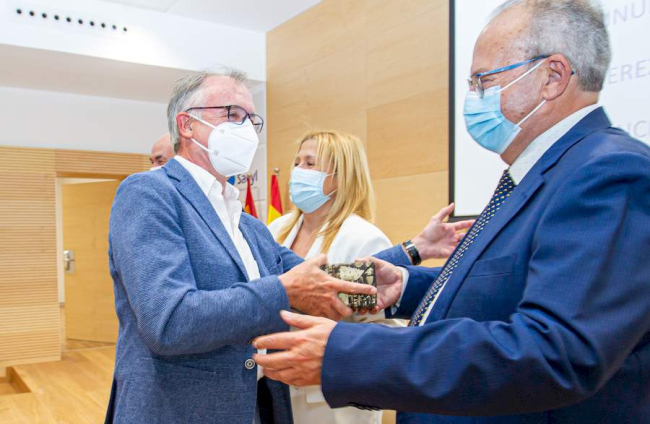 Gerencia de asistencia sanitaria en Soria Premios de investigación 2021 - MARIO TEJEDOR (64)