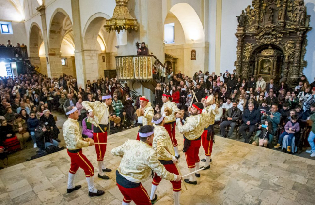 Danzas del paloteo en San Leonardo. MARIO TEJEDOR (33)