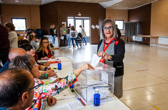 Votaciones en los pueblos para los ayuntamientos del mundo rural. MARIO TEJEDOR