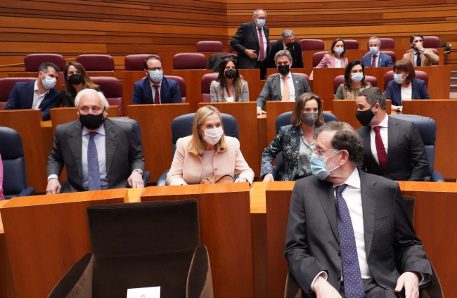 Mariano Rajoy, Ana Pastor, Cuca Gamarra, Santiago Abascal, y el presidente del TSJCyL, José Luis Concepción