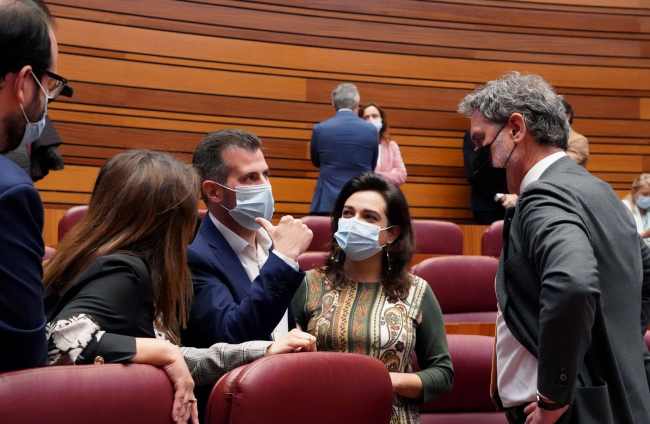 El secretario general del PSOE Luis Tudanca en la toma posesión del presidente de la Junta de Castilla y León