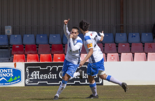 Derbi de tercera Numancia B vs Almazán - Mario Tejedor (34)