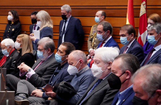 Tribuna de invitados en el acto de posesión de Alfonso Fernández Mañueco como presidente de la Junta de Castilla y León