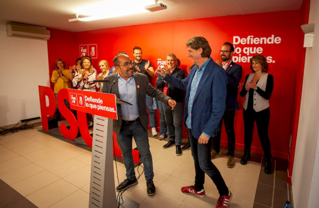 El PSOE vuelve a arrasar en la capital. MARIO TEJEDOR (5)
