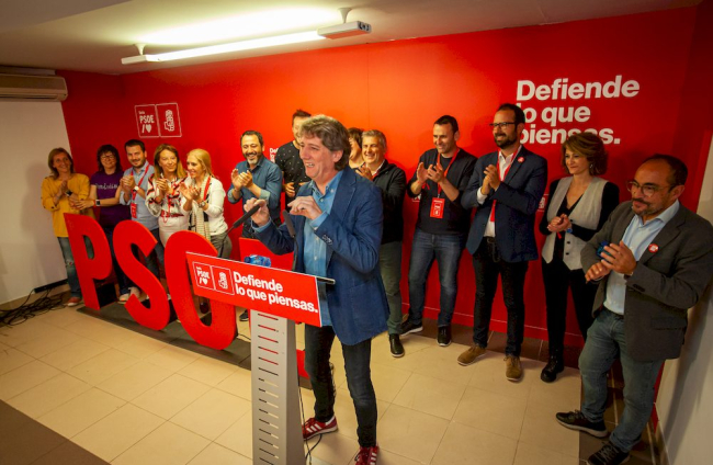 El PSOE vuelve a arrasar en la capital. MARIO TEJEDOR (8)