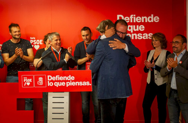 El PSOE vuelve a arrasar en la capital. MARIO TEJEDOR (13)