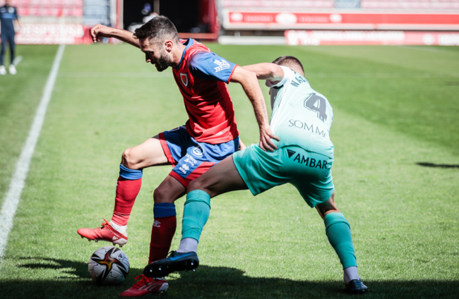 Numancia vs Huesca B - GONZALO MONTESEGURO