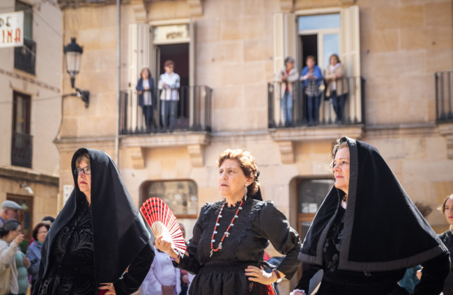 Lunes de Bailas por la mañana, último día de San Juan 2023 en Soria.