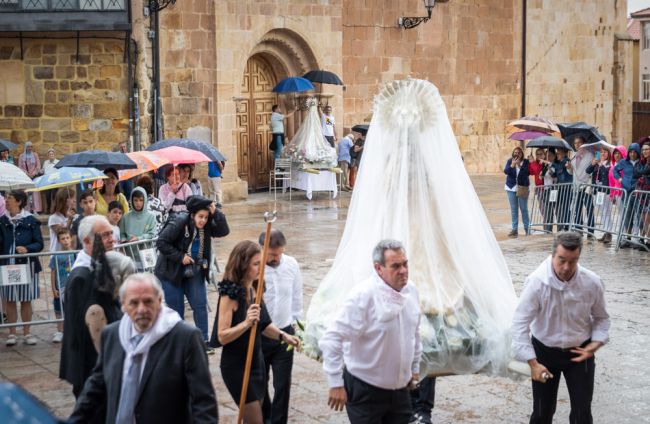 Lunes de Bailas por la mañana, último día de San Juan 2023 en Soria.