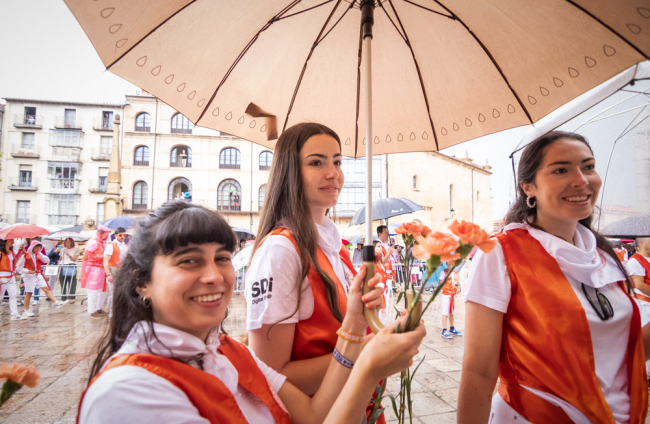 Lunes de Bailas por la mañana, último día de San Juan 2023 en Soria.