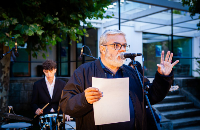 Expoesía encara su recta final con una noche de poesía en plena libertad