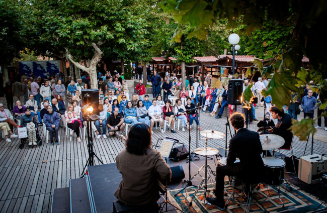 Expoesía encara su recta final con una noche de poesía en plena libertad