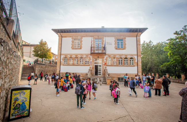 Los alumnos vuelven a las aulas