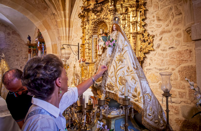 La misa se celebró en San Martín de Tours