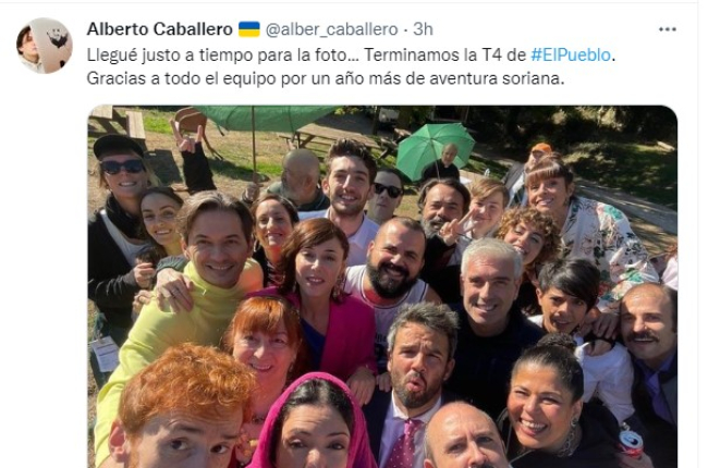 Tweet del guionista y director Alberto Caballero anunciando el fin del rodaje de la cuarta temporada de 'El Pueblo' en Soria. HDS