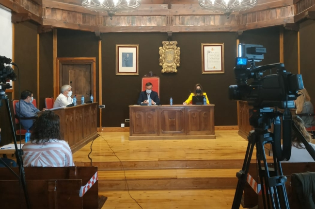 Pleno de El Burgo de Osma. -HDS
