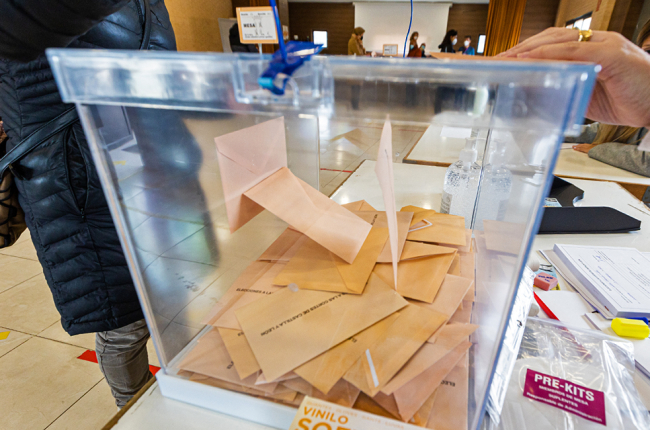 Urna electoral en la provincia. HDS