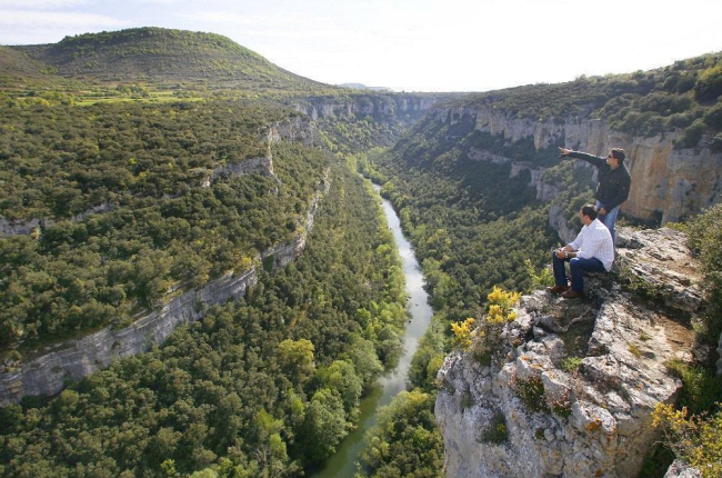 El Ebro ha tallado el espectacular paisaje que se aprecia desde ambas orillas del cañón.-- ISRAEL L. MURILLO