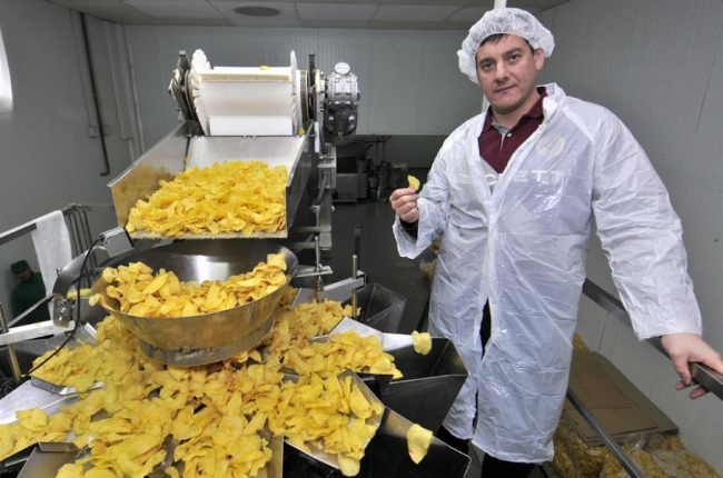 Proceso de producción de patatas fritas en Martirelo-V.G.