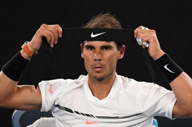 Rafael Nadal, muy centrado en Australia.-AFP / SAEED KHAN