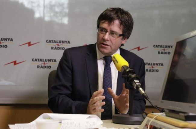 El 'president' Carles Puigdemont, este jueves, durante la entrevista en Cataluña Ràdio.-FERRAN NADEU