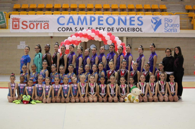 El Provincial de gimnasia rítmica se celebró el domingo en Los Pajaritos. HDS