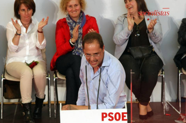 Intervención del secretario de Organización del PSOE, César Luena, en el acto público celebrado en Segovia-Ical