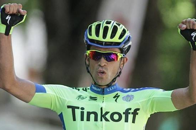 Alberto Contador, a su paso por la meta tras conquistar la Ruta del Sur.-Foto: TWITTER