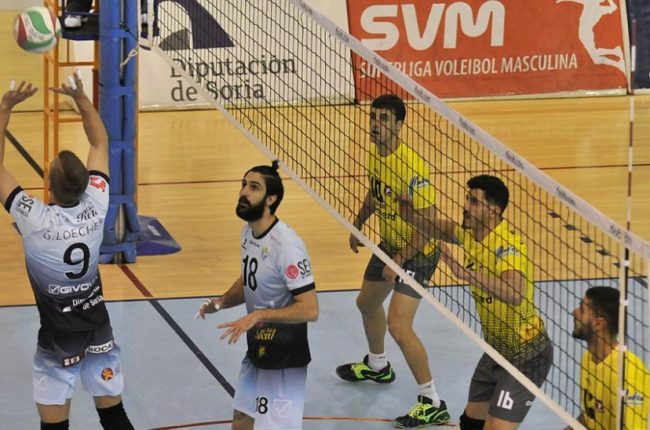 El Río Duero Soria espera ya a las eliminatorias por el título de la Superliga de voleibol.-VALENTÍN GUISANDE
