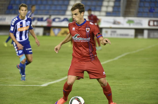 Íñigo Pérez podría regresar al once en Anduva tras causar baja la pasada jornada.-Valentín Guisande