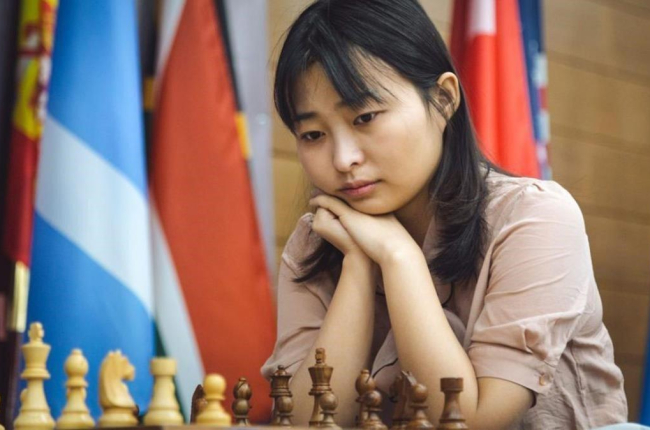La rusa Ju Wenjun, durante la final del Mundial contra Kateryna Lagno.-FIDE
