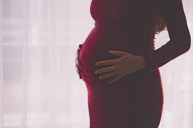 El estudio ha caracterizado e identificado 18.652 genes en jóvenes embarazadas. EL MUNDO