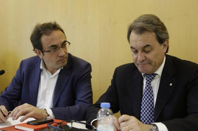 El presidente de la Generalitat en funciones, Artur Mas, ha asegurado que está "tranquilo" y con "ganas de hacer frente a aquellos que le ponen las cosas excesivamente difíciles", en referencia a la CUP-ALBERT BERTRAN