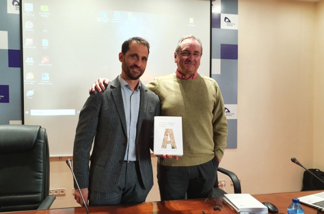 Enrique Rubio e Isaac Moreno, en la presentación del libro.-HDS