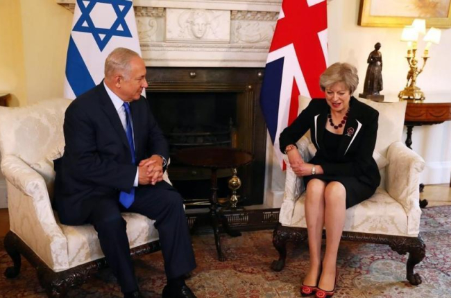 May, con Netanyahu, en Downing Street, este jueves  2 de noviembre.-EFE / NEIL HALL