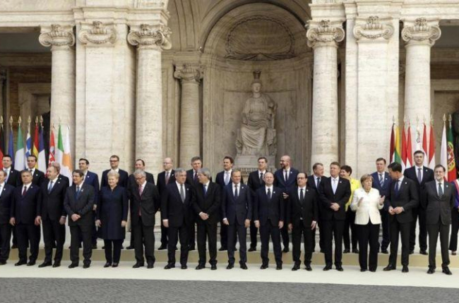 Los líderes de la UE posan en Roma.-AP / ANDREW MEDICHINI
