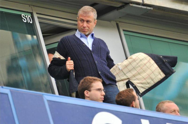 El millonario ruso y propietario del Chelsea, Roman Abramovich.-AFP / GLYN KIRK