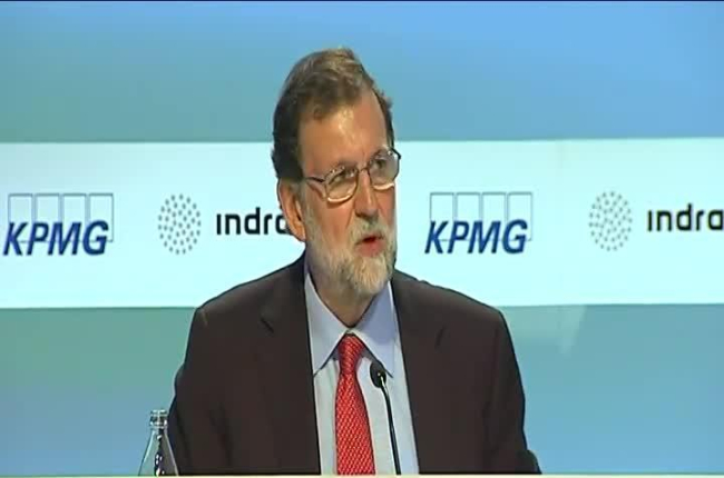 "No voy a autorizar ningún referéndum para la secesión porque no puedo ni quiero", afirma el presidente del Gobierno Mariano Rajoy.-