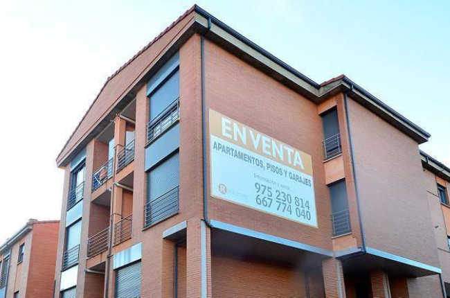 La compraventa de viviendas en la provincia de Soria ha descendido notablemente en la última década.-VALENTÍN GUISANDE