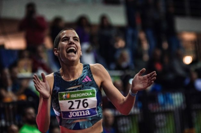 Marta Pérez tras proclamarse campeona de España de los 3.000 el pasado sábado. RFEA