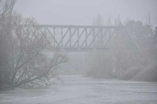 Niebla en el río.-HDS
